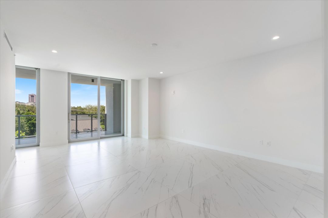 For Sale: $3,788,500 (4 beds, 4 baths, 3428 Square Feet)