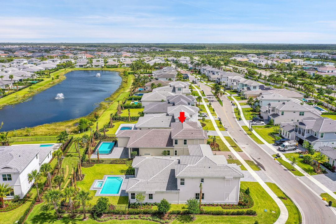 Под контрактом: $7,500 (5 спален, 3 ванн, 3740 Квадратных фут)