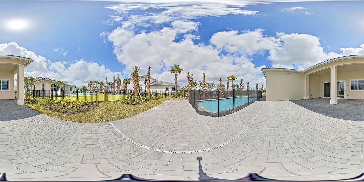 Под контрактом: $7,500 (5 спален, 3 ванн, 3740 Квадратных фут)