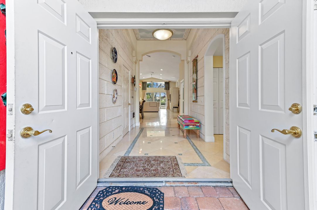 For Sale: $449,900 (3 beds, 2 baths, 1798 Square Feet)