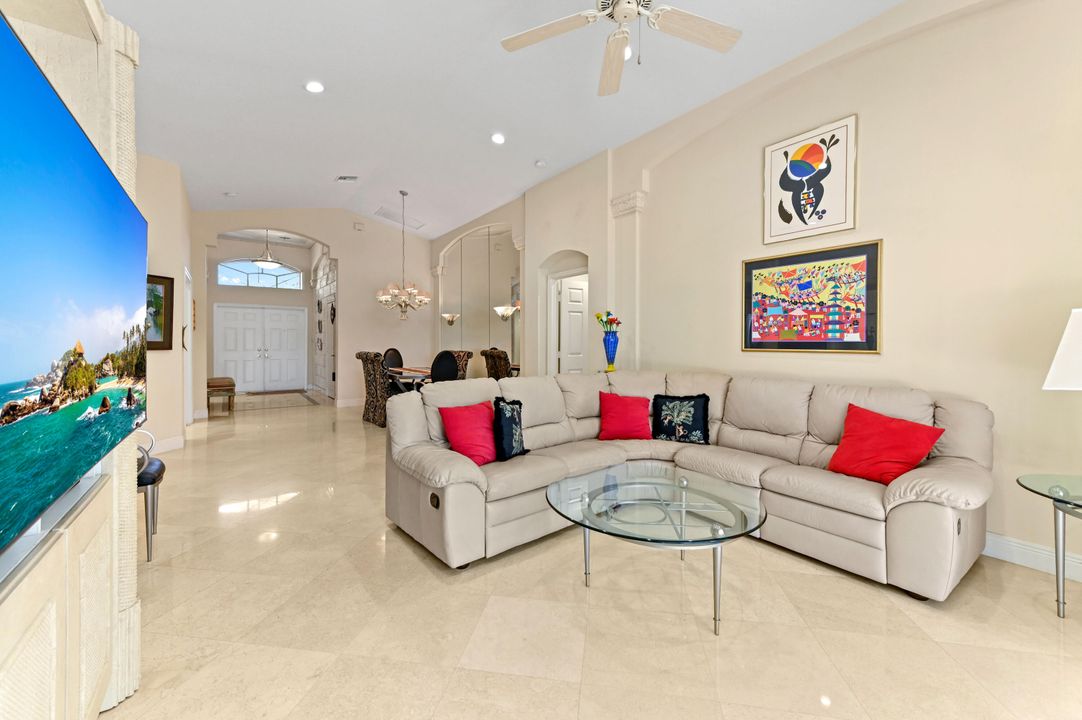 For Sale: $449,900 (3 beds, 2 baths, 1798 Square Feet)