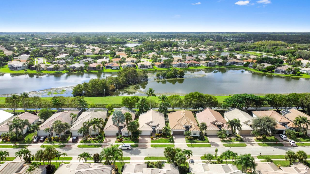 For Sale: $449,900 (3 beds, 2 baths, 1798 Square Feet)