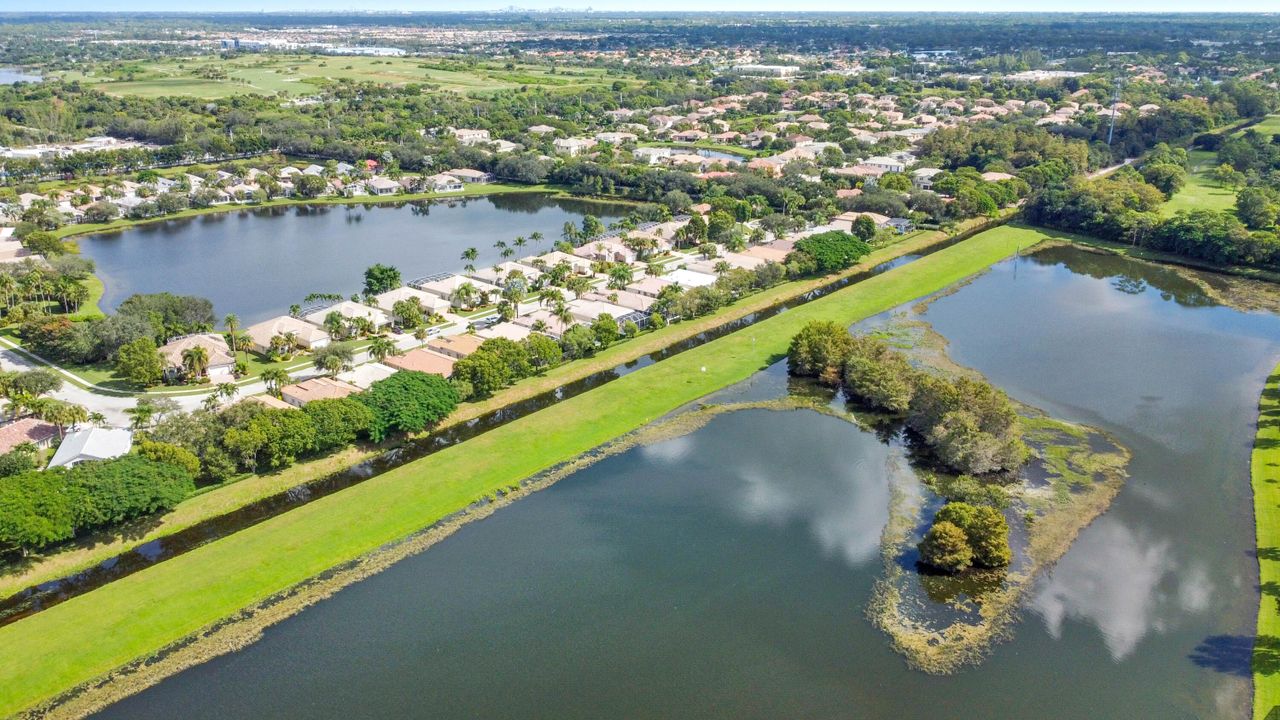 For Sale: $449,900 (3 beds, 2 baths, 1798 Square Feet)