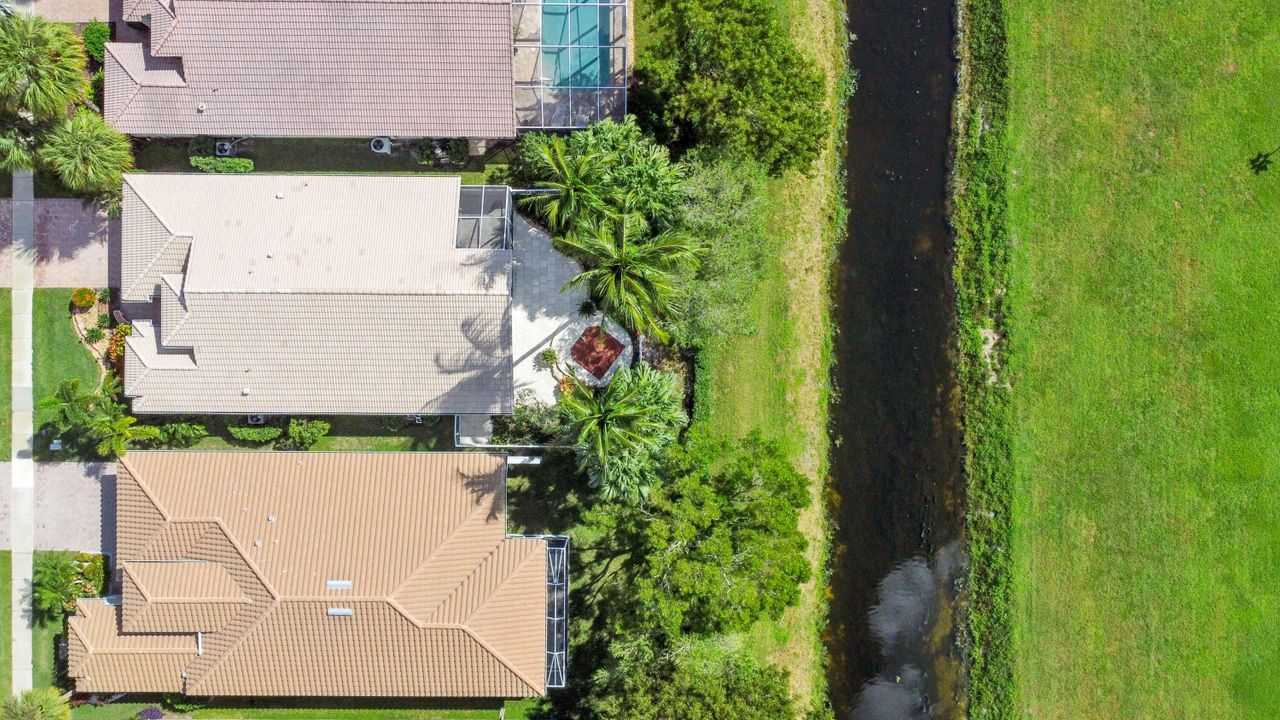 For Sale: $449,900 (3 beds, 2 baths, 1798 Square Feet)