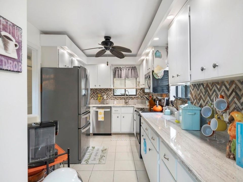 For Sale: $475,000 (3 beds, 2 baths, 1350 Square Feet)