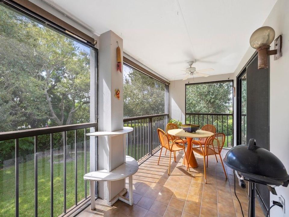 For Sale: $475,000 (3 beds, 2 baths, 1350 Square Feet)