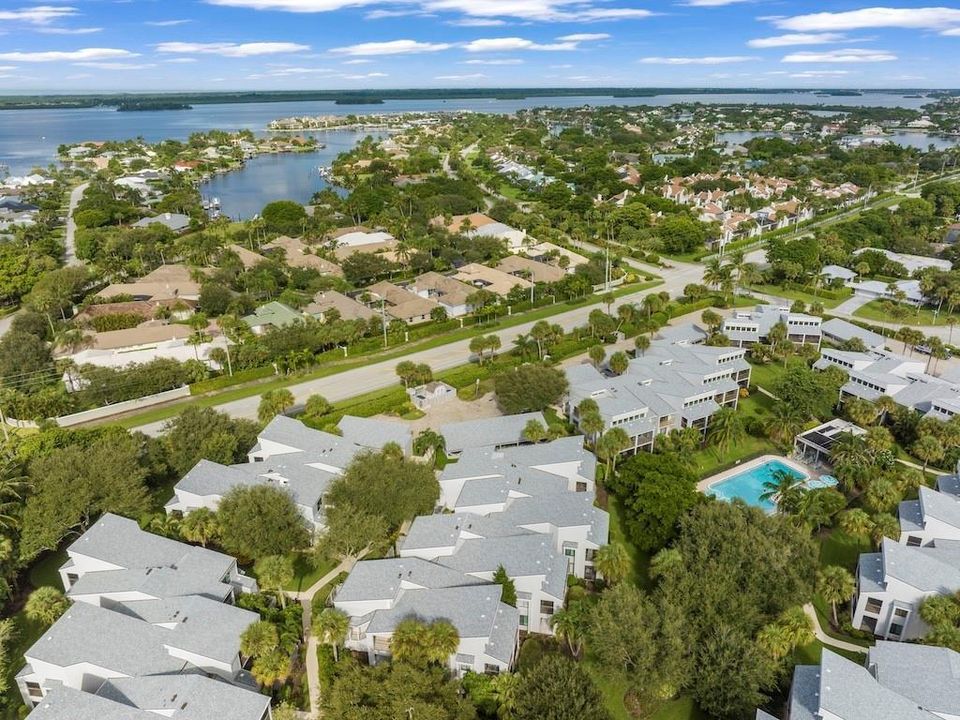 For Sale: $475,000 (3 beds, 2 baths, 1350 Square Feet)