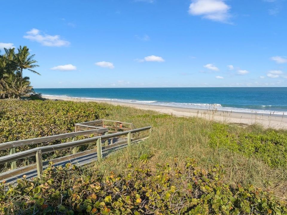 For Sale: $475,000 (3 beds, 2 baths, 1350 Square Feet)