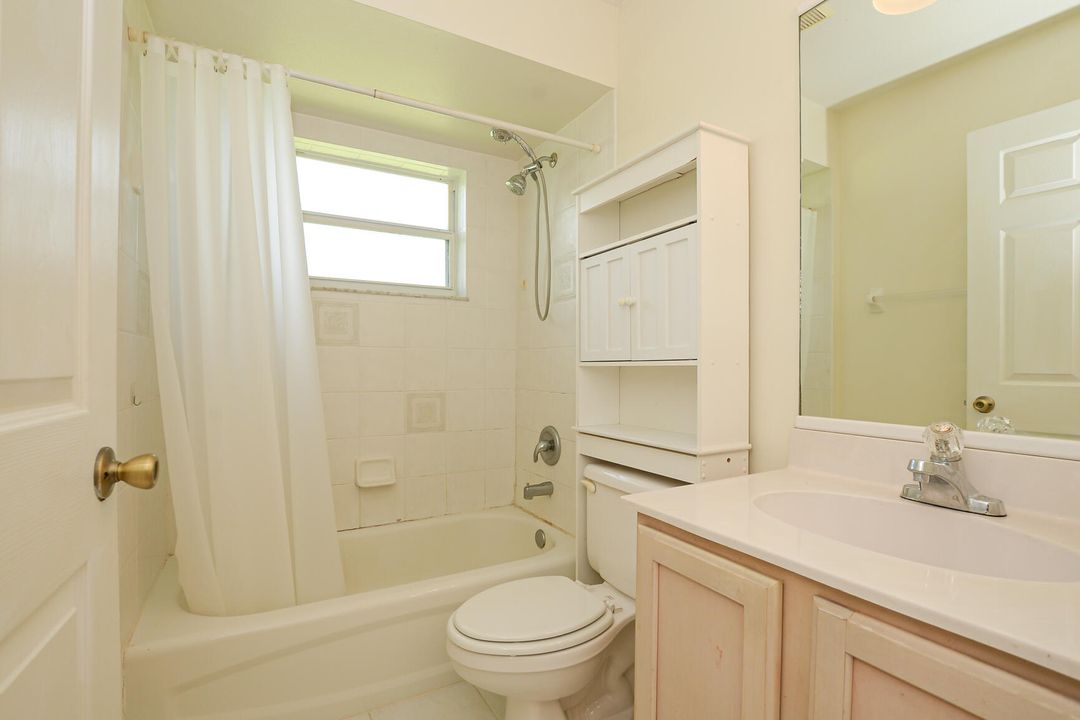 Activo con contrato: $375,000 (3 camas, 2 baños, 1863 Pies cuadrados)