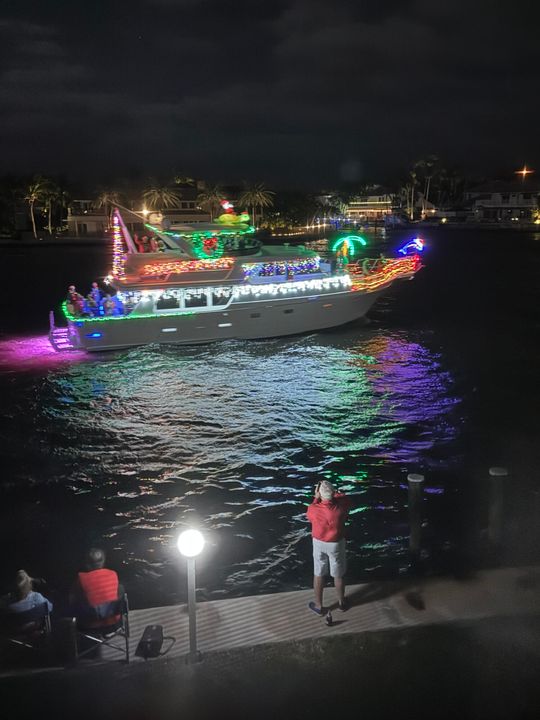 合同活跃: $149,900 (2 贝兹, 2 浴室, 858 平方英尺)