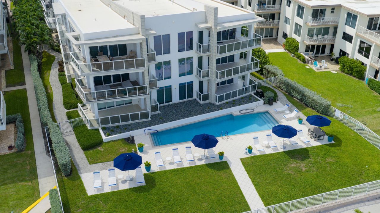 For Sale: $3,795,000 (3 beds, 2 baths, 2306 Square Feet)