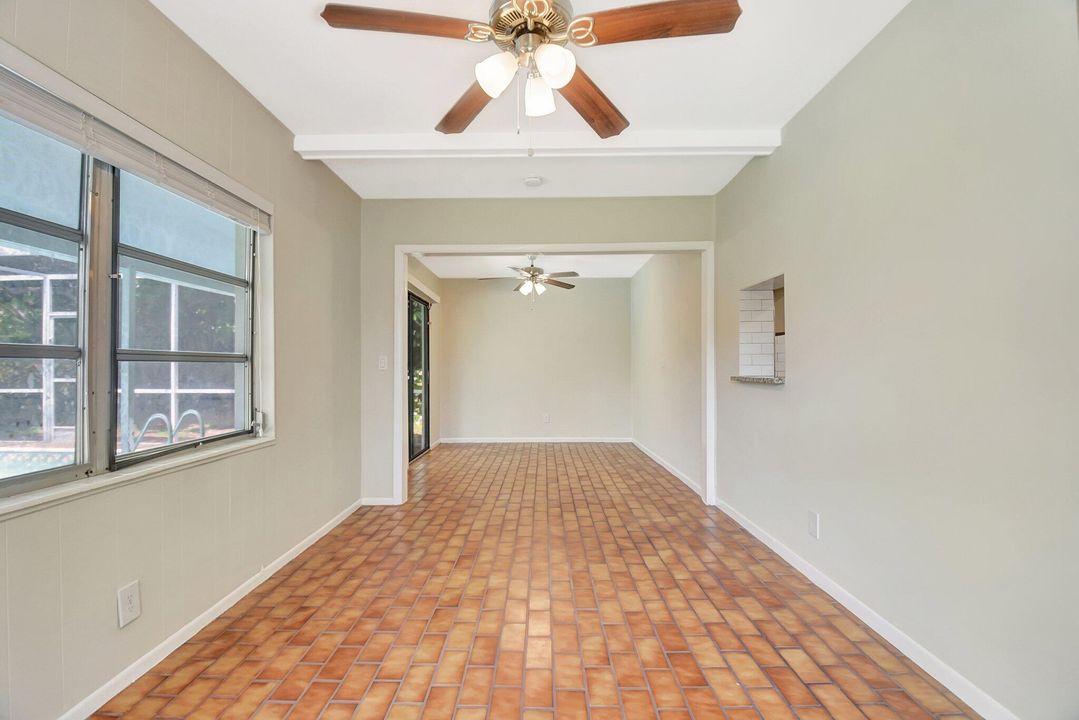 Active With Contract: $449,900 (3 beds, 2 baths, 1461 Square Feet)