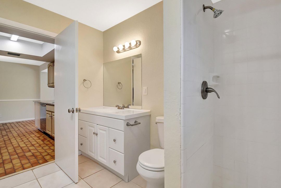 Active With Contract: $449,900 (3 beds, 2 baths, 1461 Square Feet)