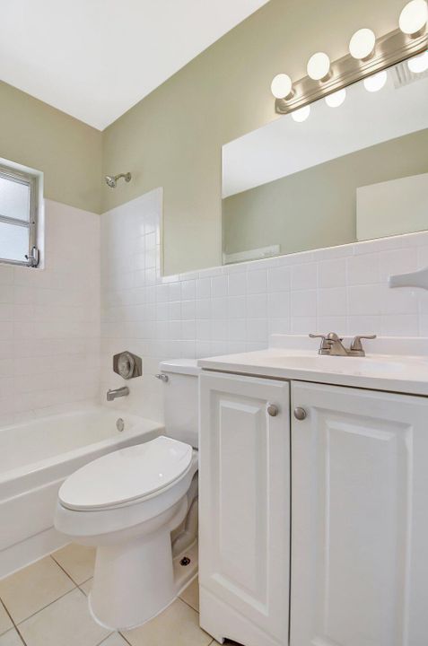 Active With Contract: $449,900 (3 beds, 2 baths, 1461 Square Feet)