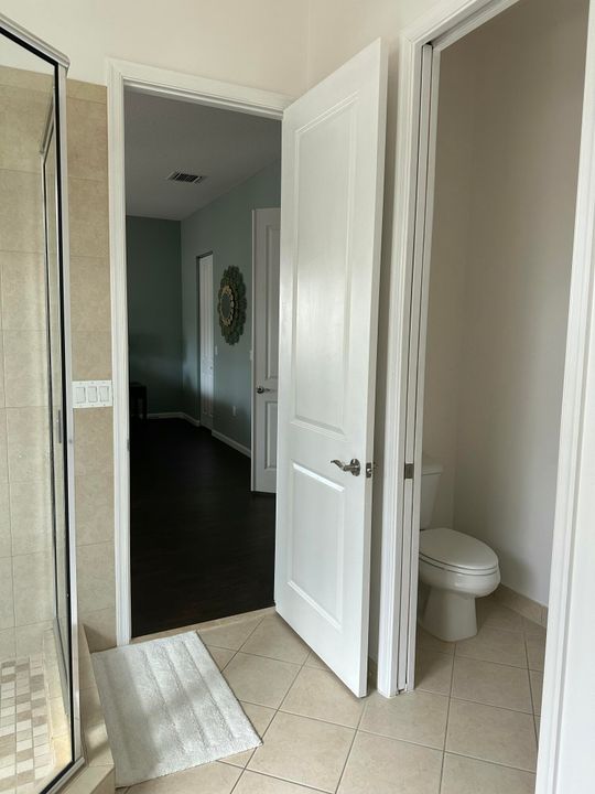 合同活跃: $799,000 (4 贝兹, 3 浴室, 2544 平方英尺)