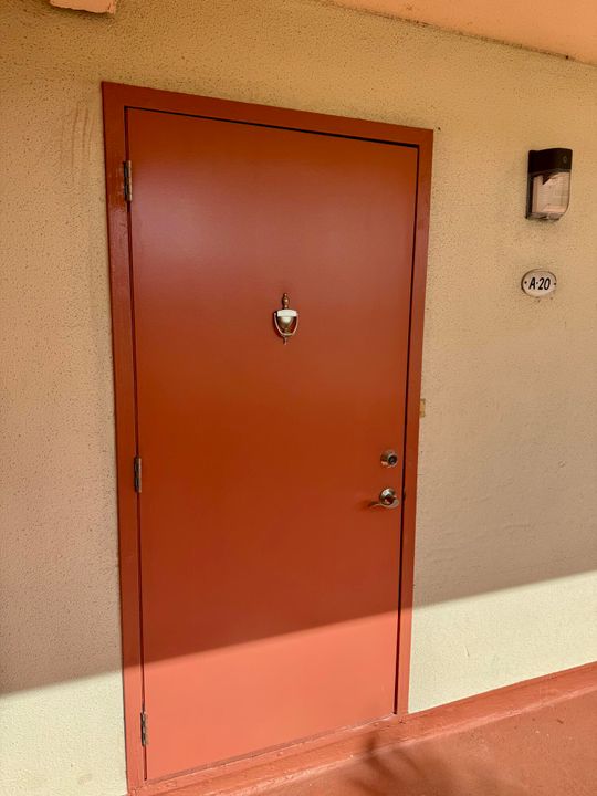 For Rent: $1,595 (2 beds, 2 baths, 880 Square Feet)