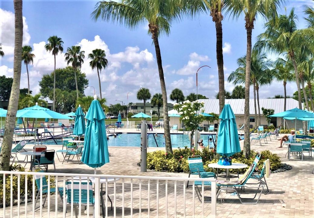 For Rent: $1,595 (2 beds, 2 baths, 880 Square Feet)