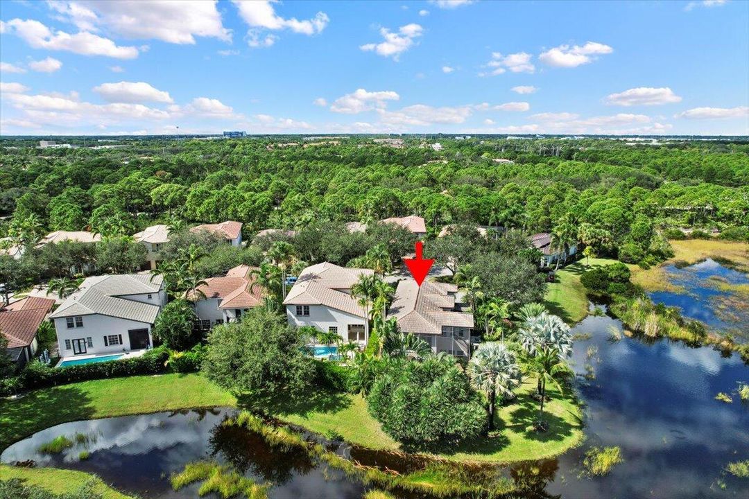 合同活跃: $1,450,000 (3 贝兹, 2 浴室, 2475 平方英尺)