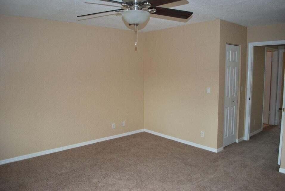 合同活跃: $3,500 (3 贝兹, 2 浴室, 1872 平方英尺)