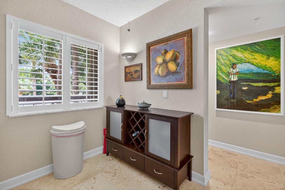 For Rent: $7,300 (2 beds, 2 baths, 1385 Square Feet)