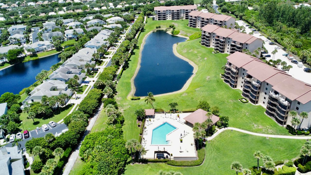 For Rent: $7,300 (2 beds, 2 baths, 1385 Square Feet)