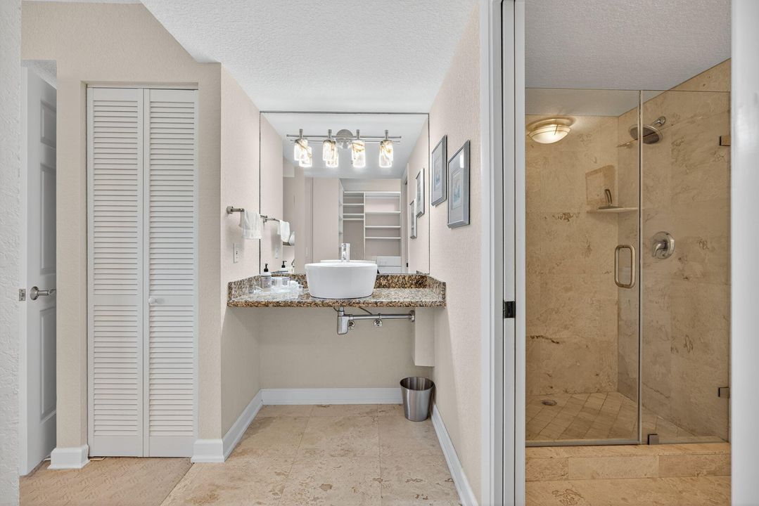 For Rent: $7,300 (2 beds, 2 baths, 1385 Square Feet)