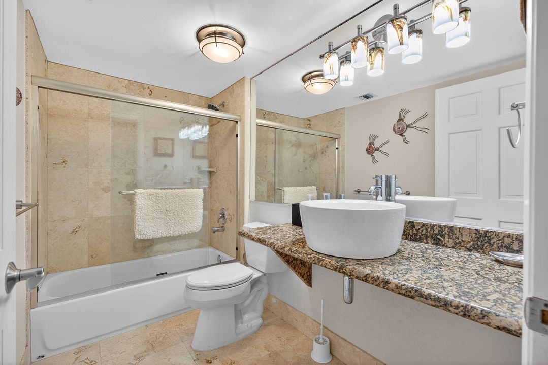 For Rent: $7,300 (2 beds, 2 baths, 1385 Square Feet)