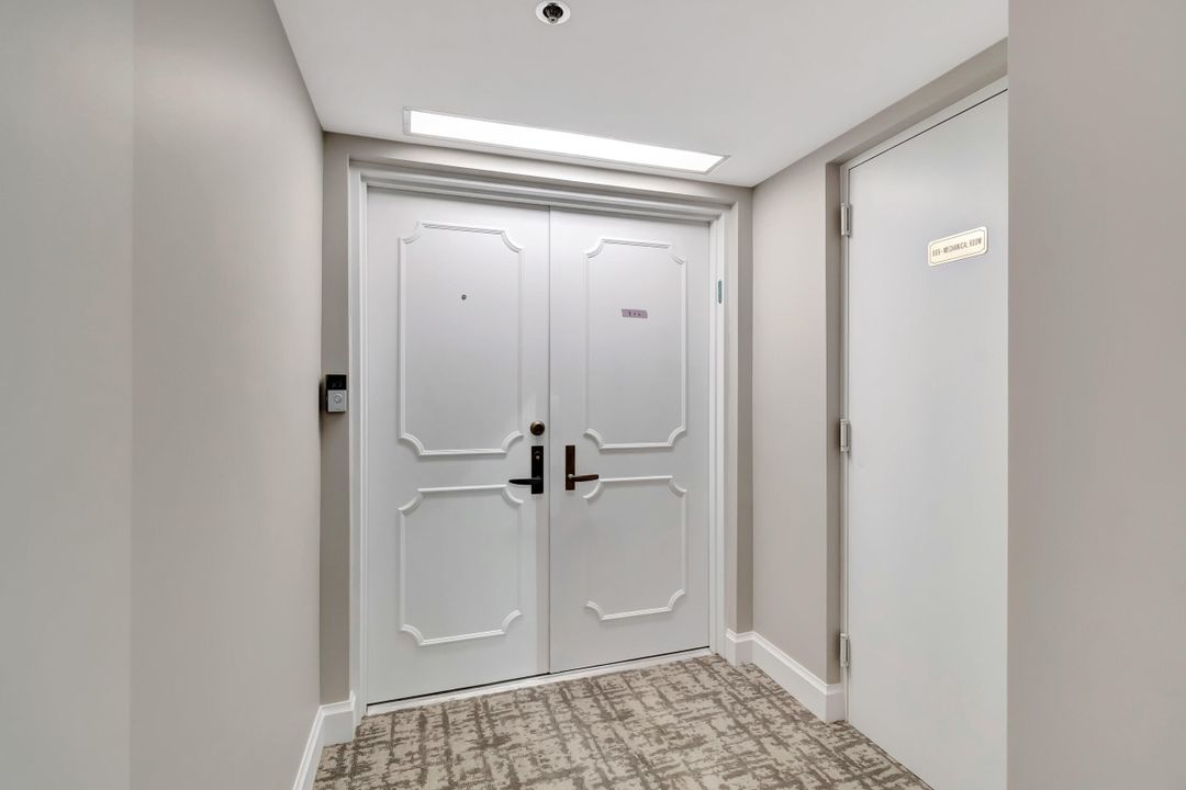 For Sale: $1,750,000 (3 beds, 2 baths, 1830 Square Feet)