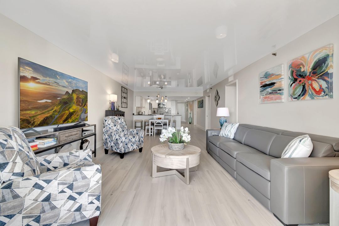 For Sale: $1,750,000 (3 beds, 2 baths, 1830 Square Feet)