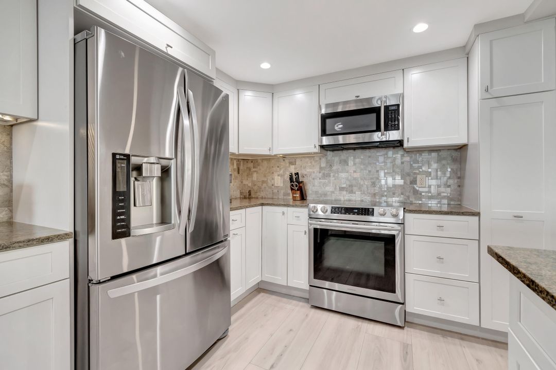 For Sale: $1,750,000 (3 beds, 2 baths, 1830 Square Feet)