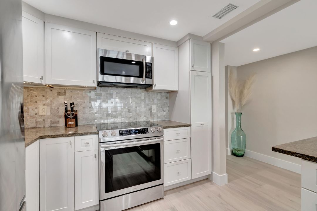 For Sale: $1,750,000 (3 beds, 2 baths, 1830 Square Feet)