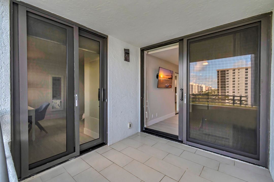 For Sale: $1,750,000 (3 beds, 2 baths, 1830 Square Feet)