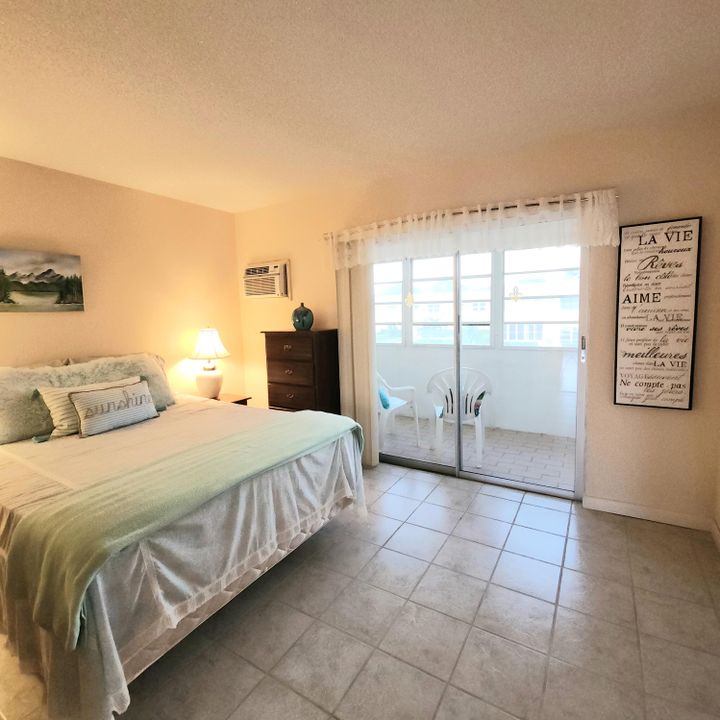 For Sale: $60,000 (1 beds, 1 baths, 570 Square Feet)