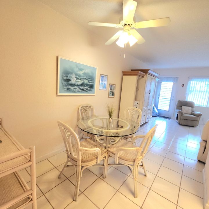 For Sale: $60,000 (1 beds, 1 baths, 570 Square Feet)