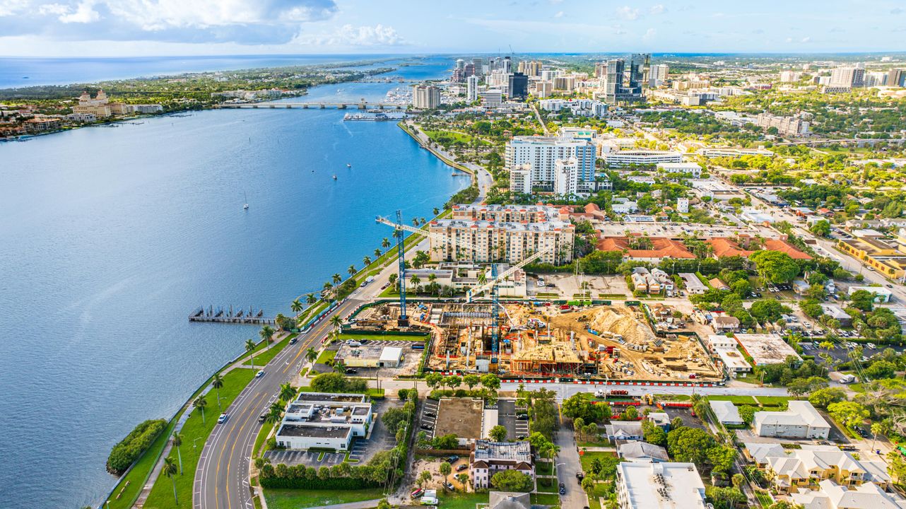 For Sale: $1,765,500 (2 beds, 2 baths, 1483 Square Feet)