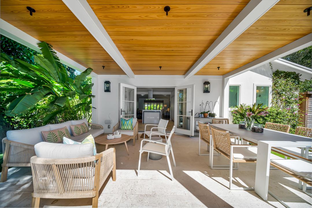 For Sale: $3,300,000 (2 beds, 2 baths, 1757 Square Feet)