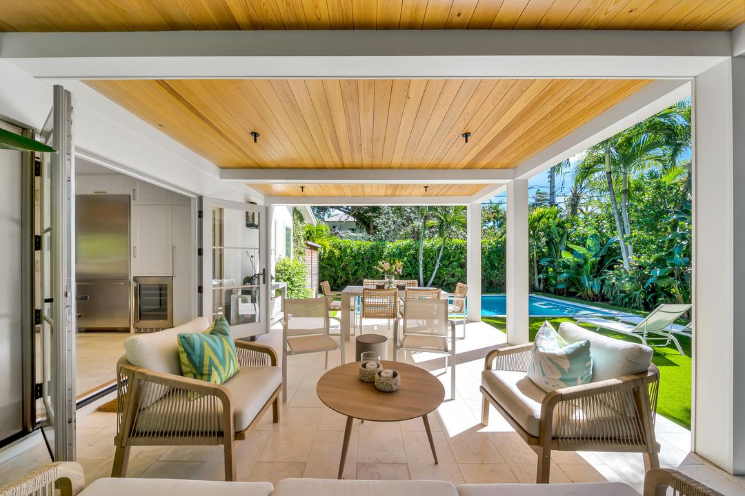 For Sale: $3,300,000 (2 beds, 2 baths, 1757 Square Feet)