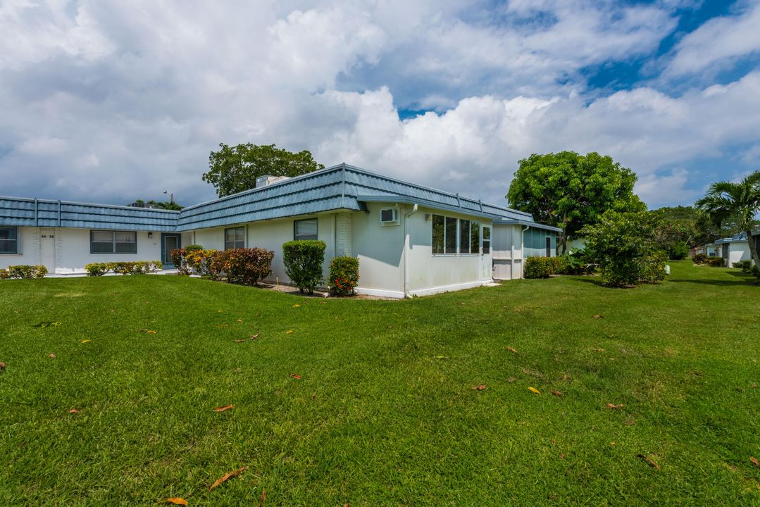 Под контрактом: $1,800 (1 спален, 1 ванн, 720 Квадратных фут)