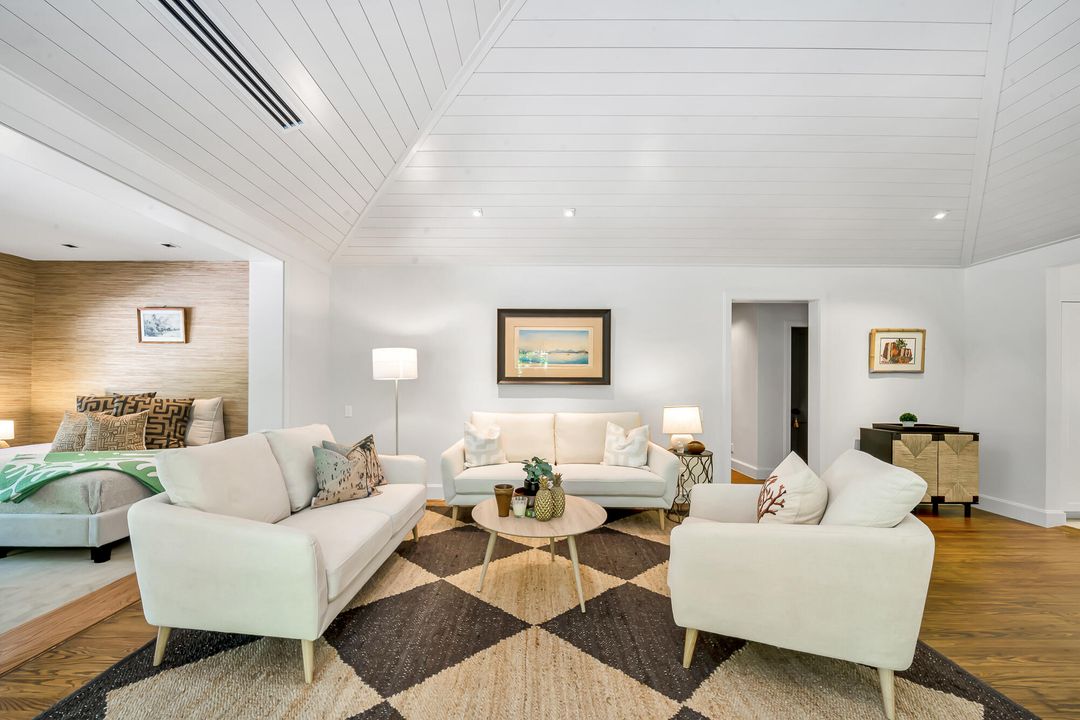 For Sale: $3,300,000 (2 beds, 2 baths, 1757 Square Feet)