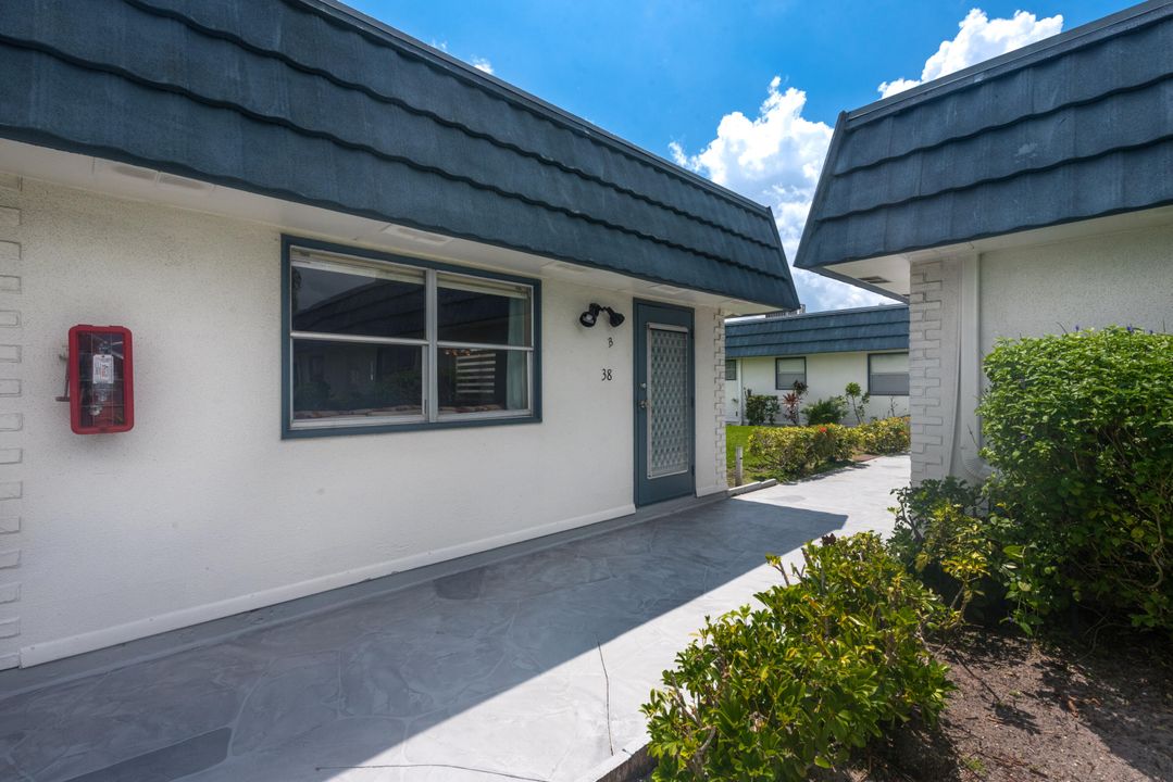 Под контрактом: $1,800 (1 спален, 1 ванн, 720 Квадратных фут)