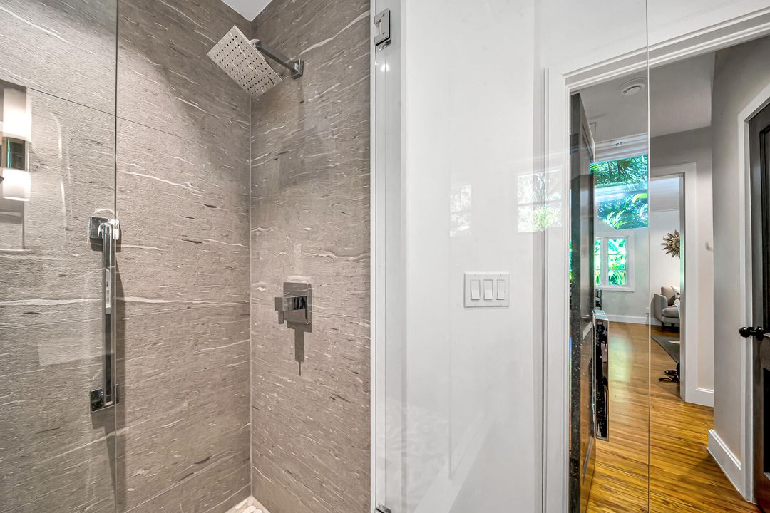 For Sale: $3,300,000 (2 beds, 2 baths, 1757 Square Feet)