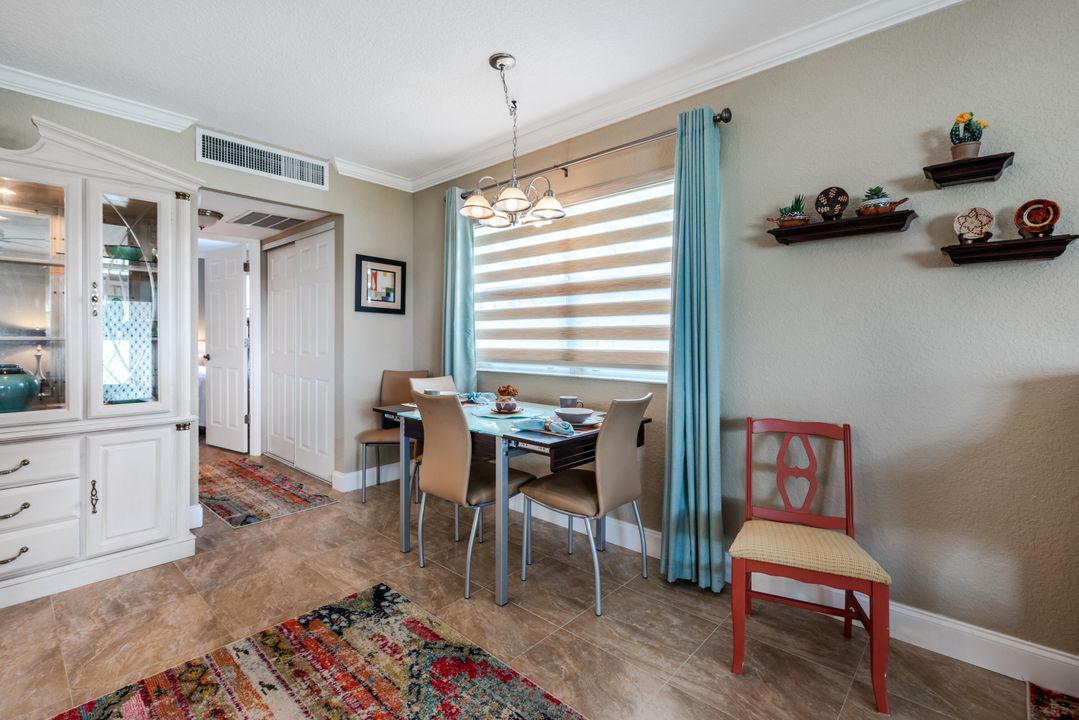 Под контрактом: $1,800 (1 спален, 1 ванн, 720 Квадратных фут)