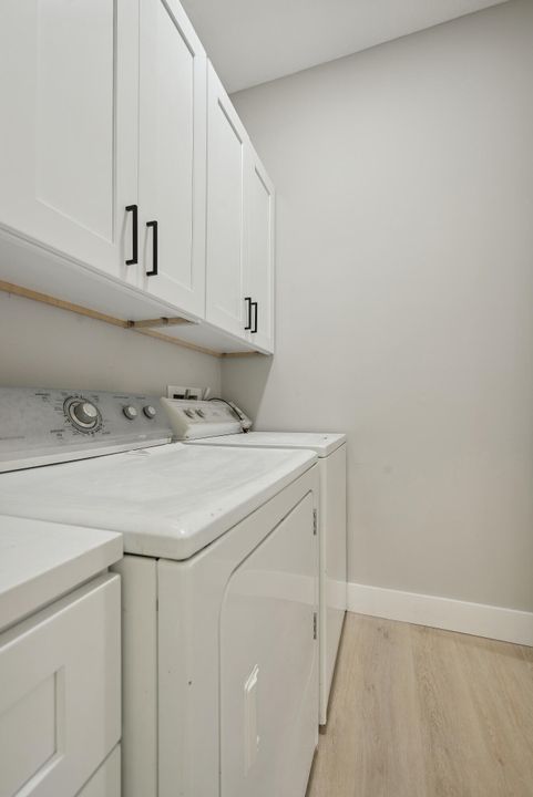 待售: $675,000 (3 贝兹, 3 浴室, 1989 平方英尺)