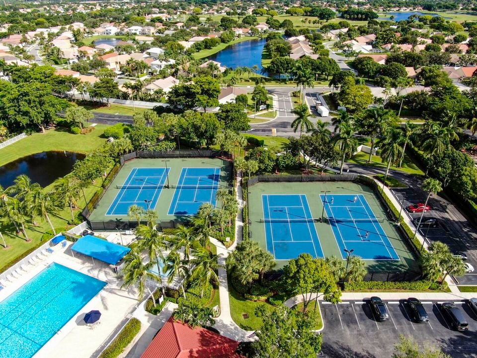 待售: $949,995 (4 贝兹, 2 浴室, 2381 平方英尺)