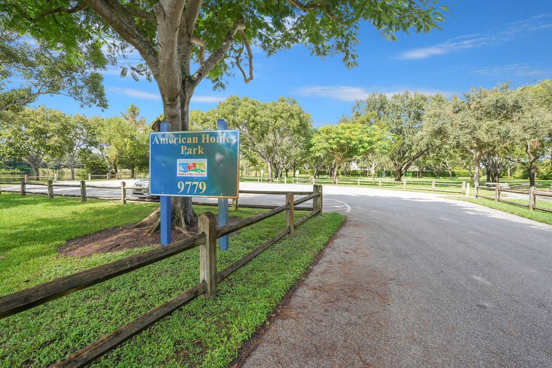 合同活跃: $499,900 (2 贝兹, 2 浴室, 1087 平方英尺)