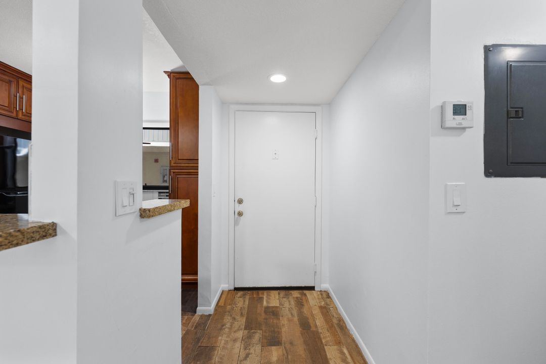 Recently Sold: $209,000 (2 beds, 2 baths, 930 Square Feet)