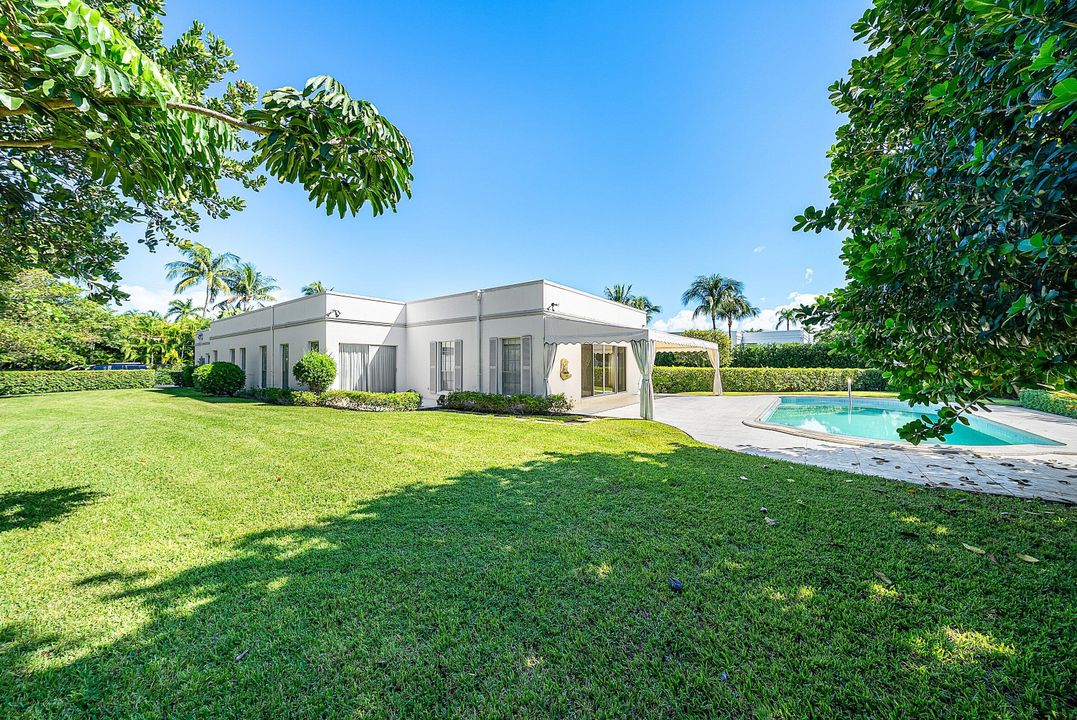 合同活跃: $35,000 (4 贝兹, 4 浴室, 3180 平方英尺)