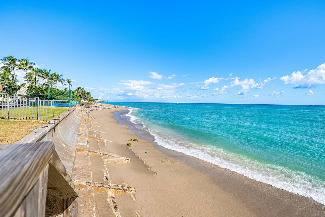 合同活跃: $35,000 (4 贝兹, 4 浴室, 3180 平方英尺)