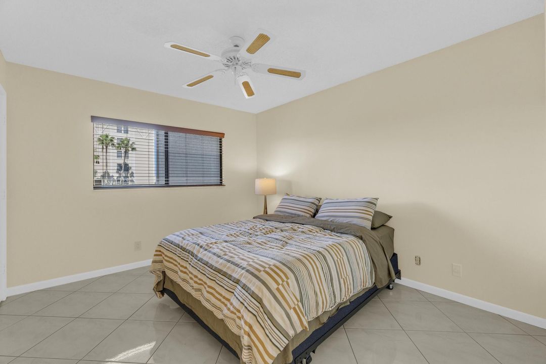 待售: $225,000 (2 贝兹, 2 浴室, 1230 平方英尺)