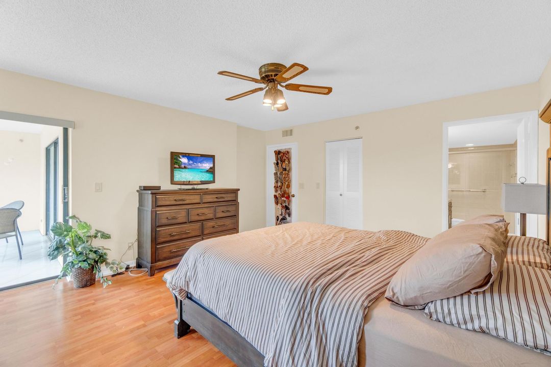 待售: $225,000 (2 贝兹, 2 浴室, 1230 平方英尺)